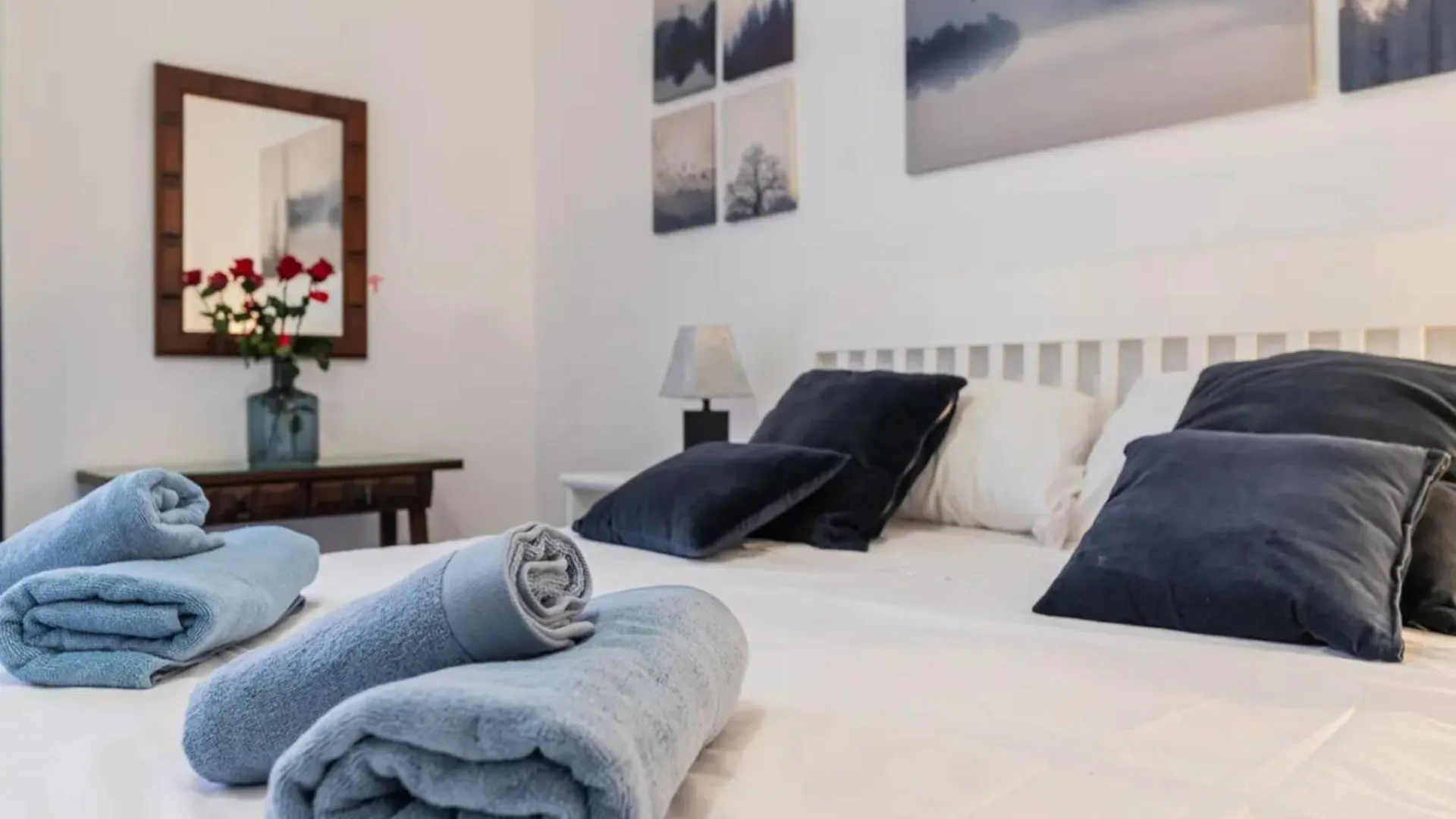 Spacious 3Br Walk To Beach & Old Town Marbella Apartment