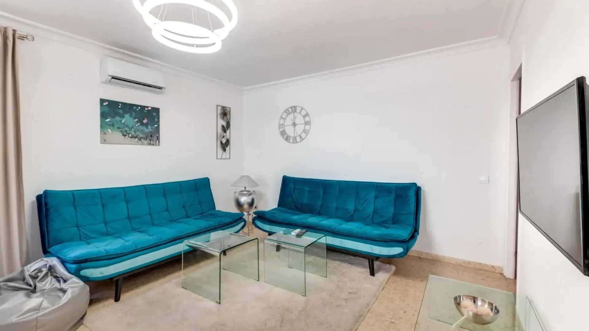 Spacious 3Br Walk To Beach & Old Town Marbella Apartment