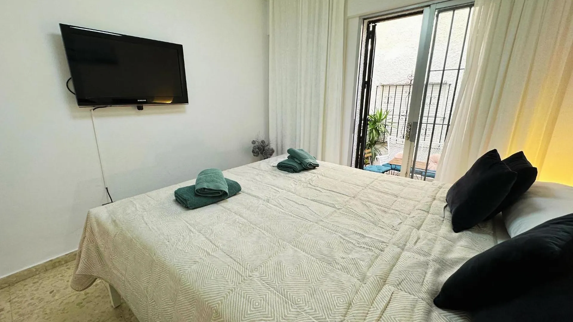 Spacious 3Br Walk To Beach & Old Town Marbella Spain