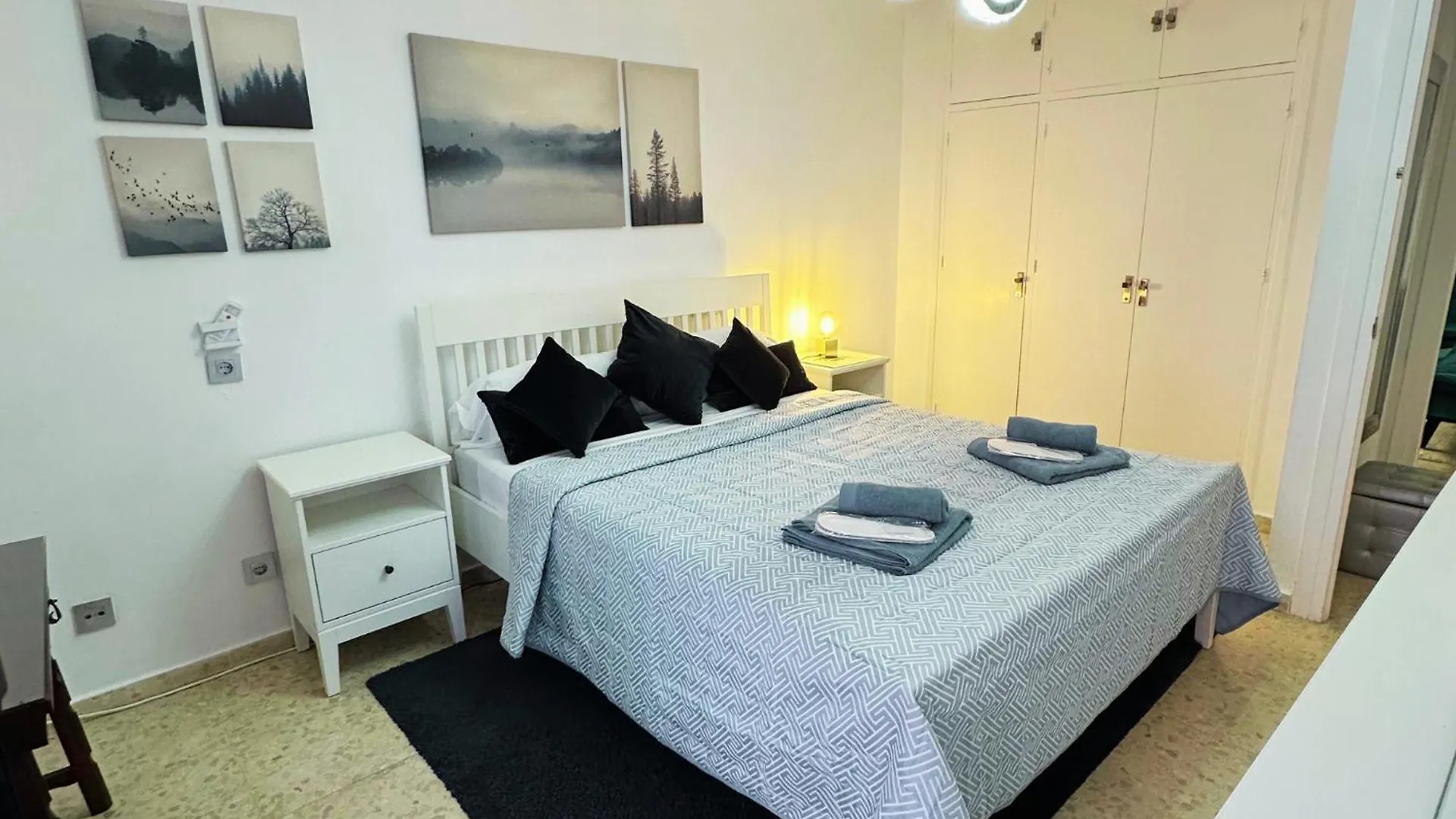 Spacious 3Br Walk To Beach & Old Town Marbella